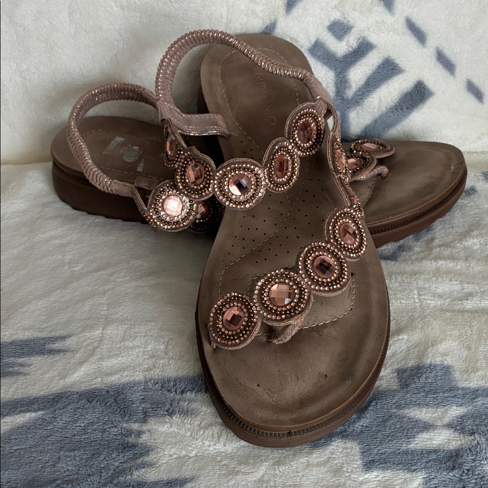 Women's Beaded Sandals in Brown